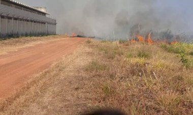 Incêndio Atinge Vegetação no Gama e Fumaça Causa Transtornos no Presídio Feminino